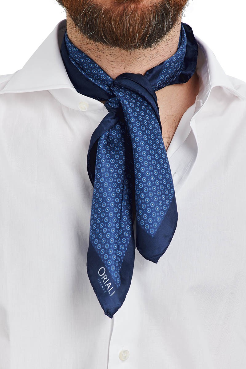 Nodo Foulard Come Mettere Foulard Uomo Nodo Foulard Uomo Come Si