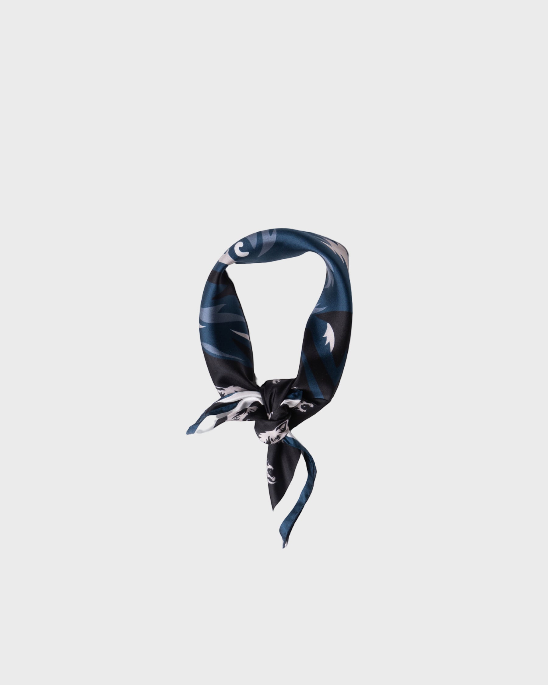 Foulard en sergé imprimé motif Loup