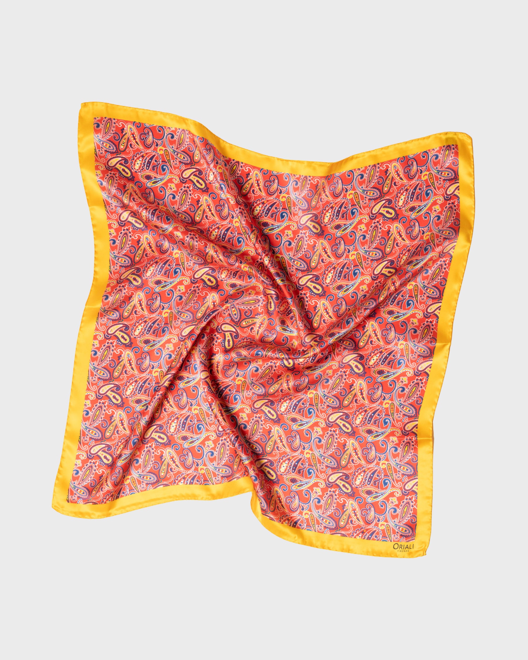 Foulard en soie sergée imprimée
