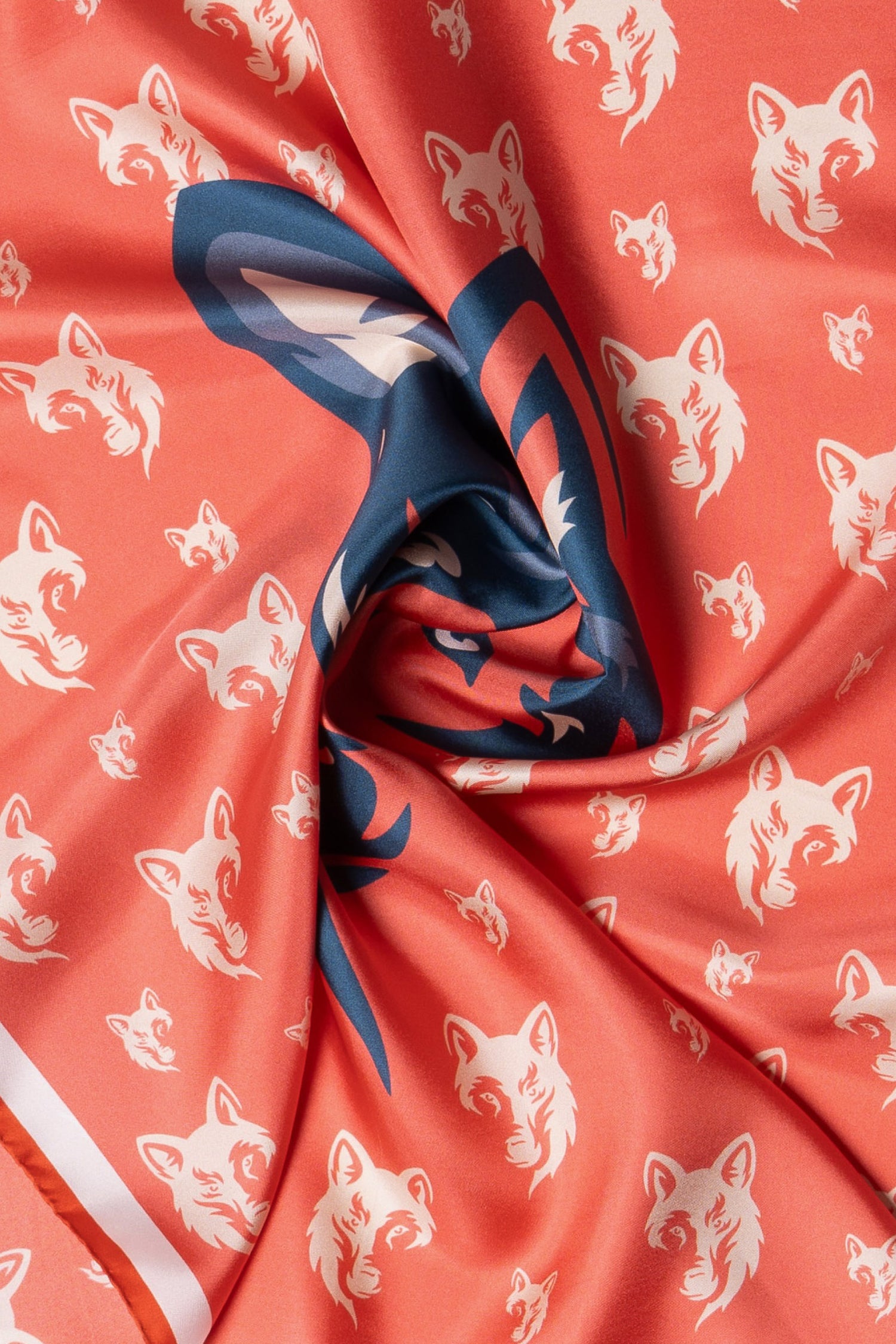 Foulard Ècharpe en sergé imprimé motif Loup