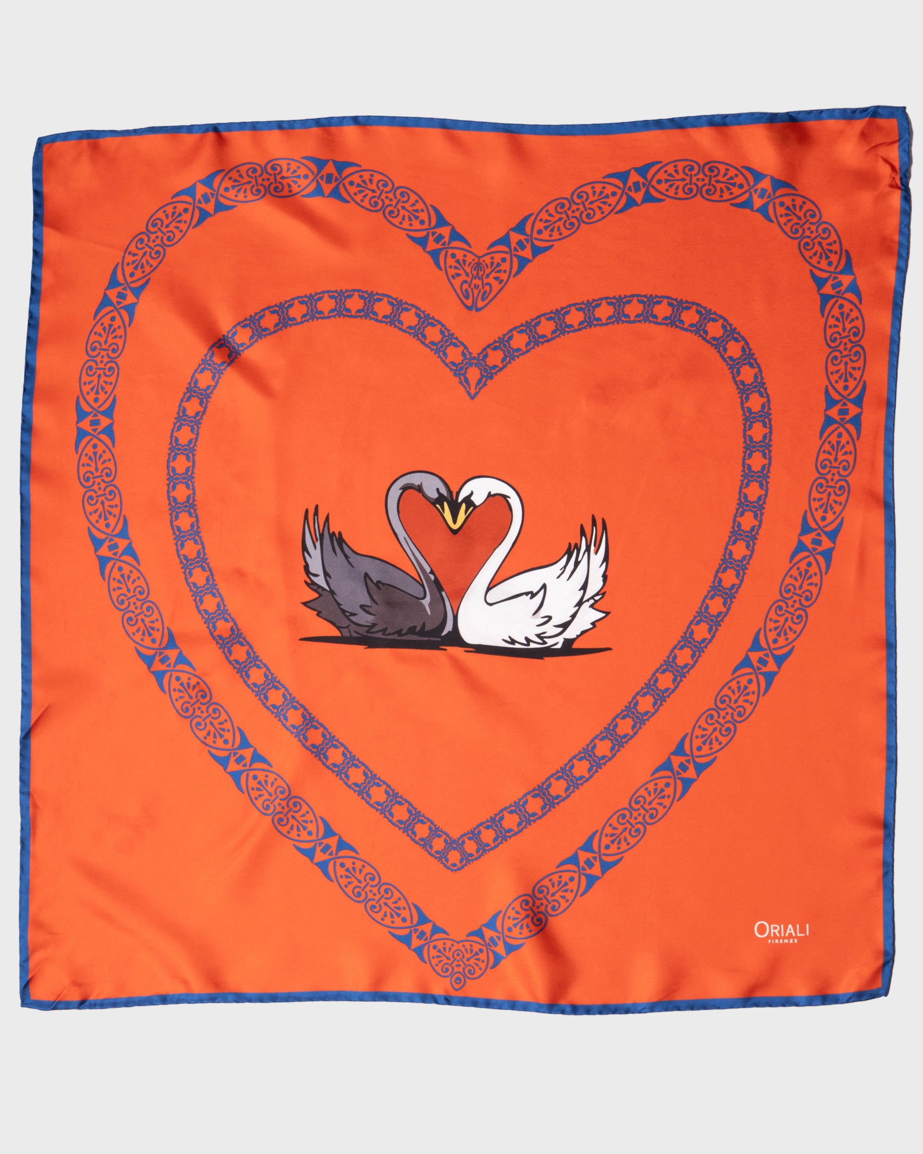 Foulard à motif Cygne Amoureux