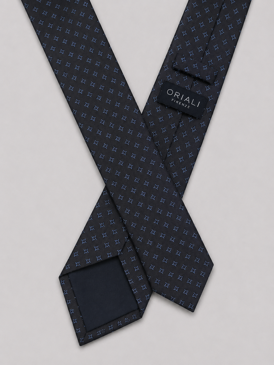 Cravatta 7 Pieghe Jacquard Navy Geometrico