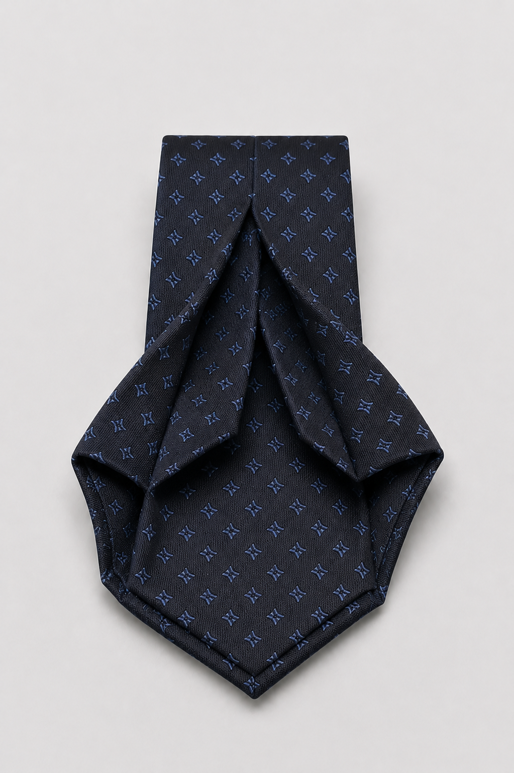 Cravatta 7 Pieghe Jacquard Navy Geometrico