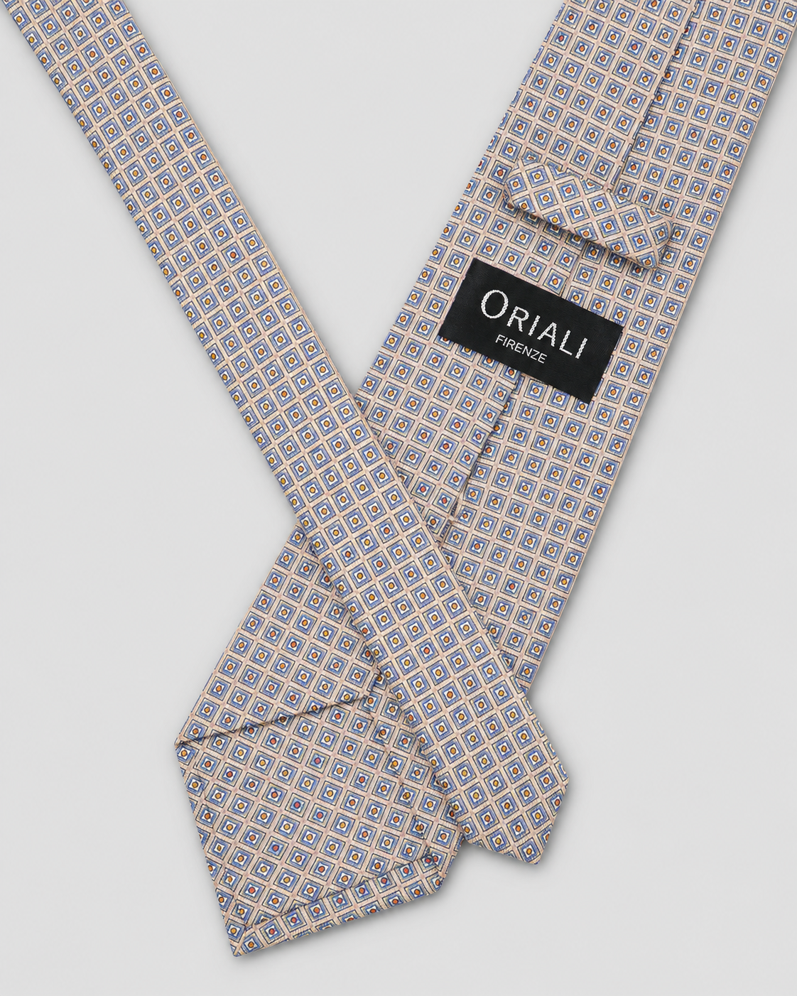 9-fold tie with micro geometric print