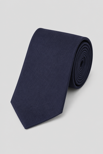 7-Fold Tie in Plain Navy Blue