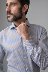 Dettagli della camicia Oriali Firenze uomo a righe marrone e blu