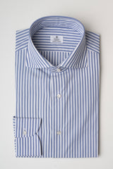 La camicia Oriali Firenze uomo a righe grosse bianche e blu vista dall'alto